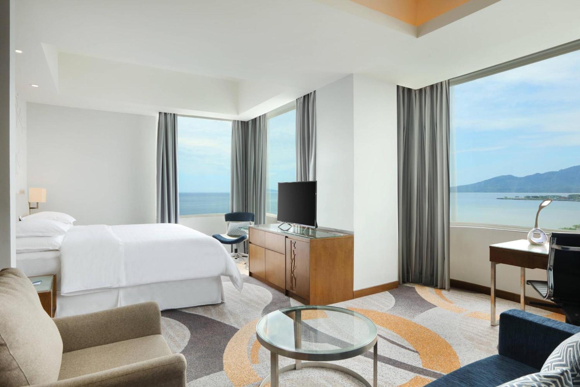 Four Points By Sheraton Manado Dış mekan fotoğraf